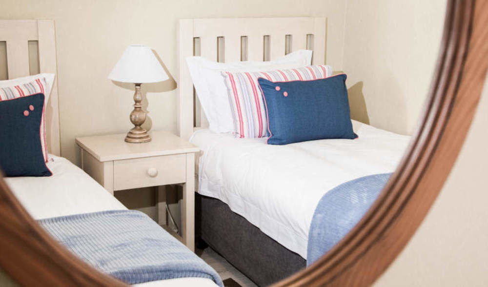 The Islander Knysna Guesthouse Екстериор снимка